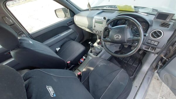 Mazda bt-50 Ute (2011) - Image 7